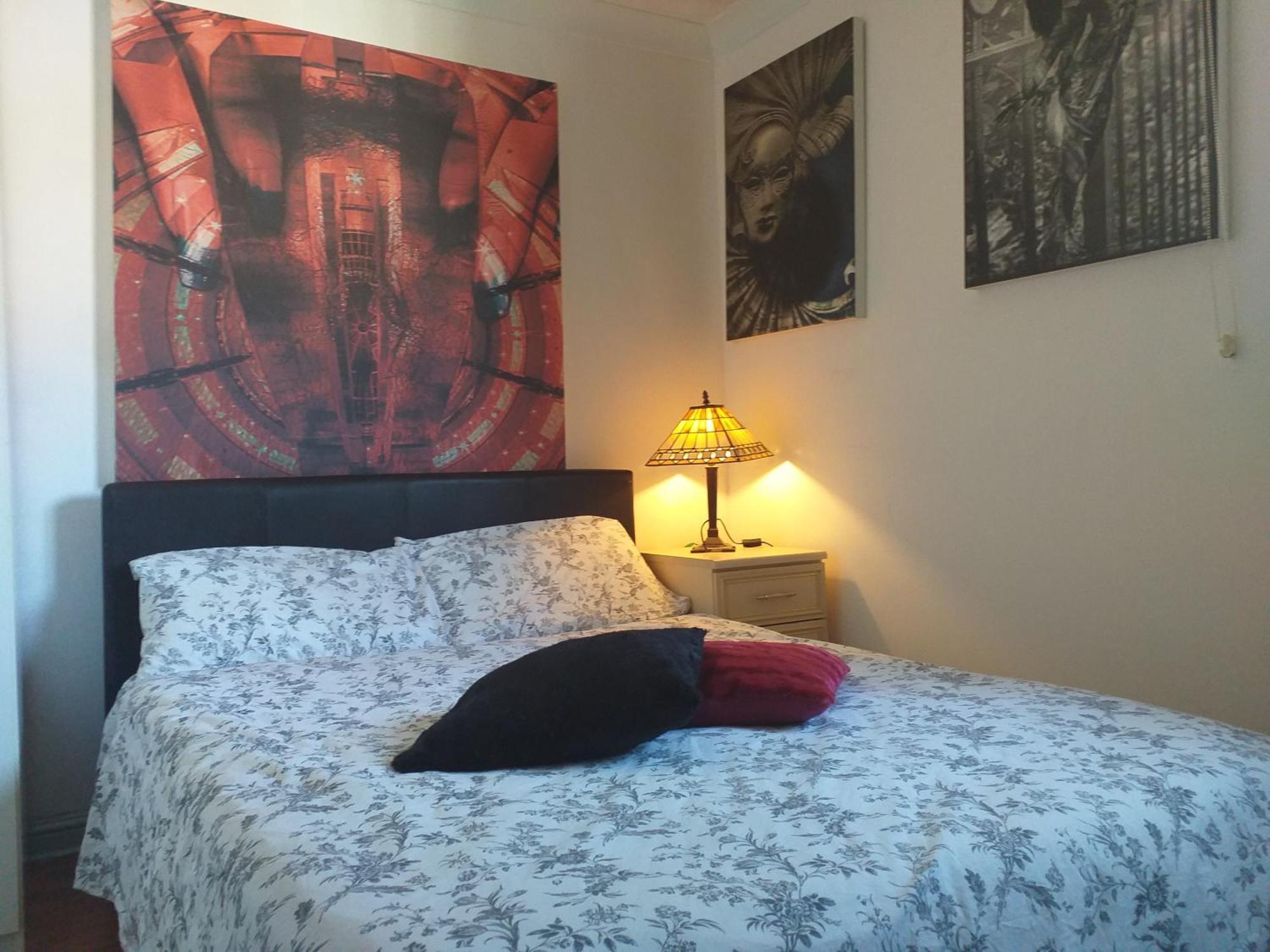 Lovely Double Bedroom In Rotherhithe 런던 외부 사진